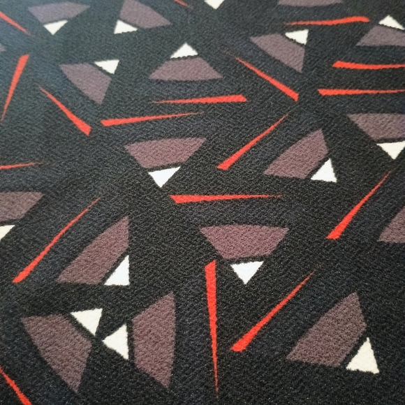 NWT Lularoe Cassie Pencil Midi Skirt Size Small Office Geometric Stretch Comfy - Picture 3 of 6